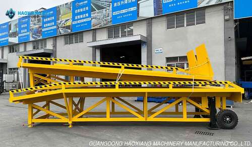 16m Custom Two-Section Mobile Dock Ramp Successfully Loaded for Overseas Client