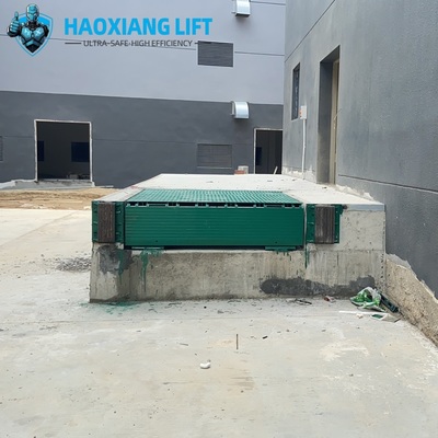 Safe Operation 11 Tons Stationary Automatic Dock Leveler Platform - High Load High Stability Performance