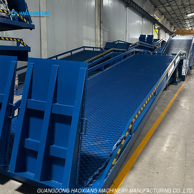 Good price Serrated Decking Portable Forklift Ramp Yard Dock For Container Unloading online