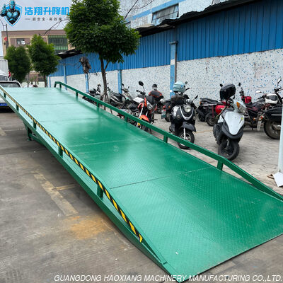 قیمت خوب رمپ بارگیری متحرک سفارشی 10T-20T برای بار، لیفتراک، هموار کننده ترمینال آنلاین