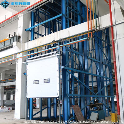 Un buon prezzo. Montacarichi idraulico con guide per la movimentazione industriale di materiali in linea