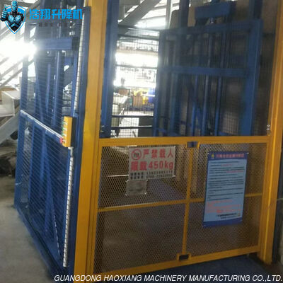 Un buen precio. Ascensor de carga de material en línea