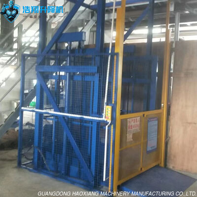 Harga yang bagus Platform Angkat Hidrolik 8m Kustom untuk Barang 2 Lantai Lift Barang 3000kg on line