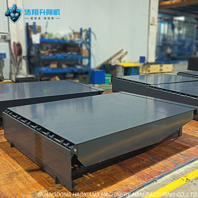 Giá tốt. Heavy Duty Hydraulic Dock Leveler for Efficient Warehouse Loading trực tuyến