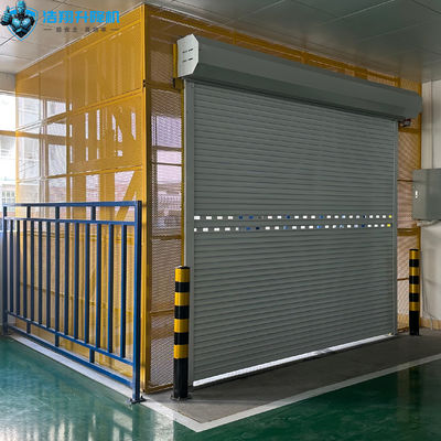 2000kg Mezzanine Industrial Hydraulic Lift Heavy Load Customized