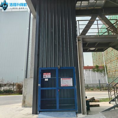 Outdoor Vertical Freight Platform Lift Hydraulic Guide Rail For Transporting Cargo Goods
