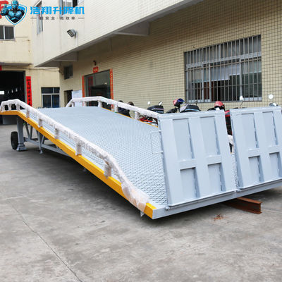 OEM Steel Manual Portable Loading Docks Ramp Yard 120cm-168cm