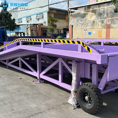 Adjustable Hydraulic Mobile Loading Dock Portable Forklift Ramp For Factories Logistics Hubs