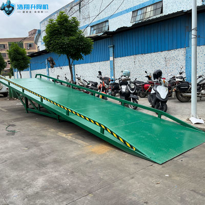 Custom 10T-20T Cargo Mobile Loading Dock Ramps Flat Forklift Truck Leveler Terminal