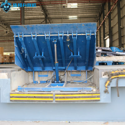 Automatische Ladeflächen-Dockniveller heben Stahlplatten an und entladen für Fracht