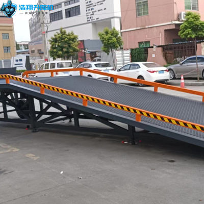 Adjustable Hydraulic Anti-skid Unloading Mobile Warehouse Dock Portable Ramp for Container Loading