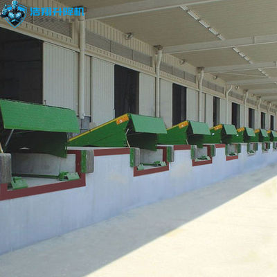 Container Loading And Unloading Cargo Hydraulic Leveler 6-20T Container Loading Platform