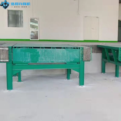 +400mm/-300mm Hydraulic Dock Leveler For Warehouse Factory Distribution Center