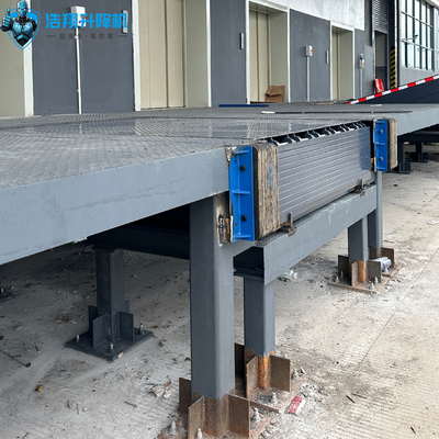 6-20tons Steel Structure Hydraulic Dock Leveler Loading And Unloading Goods