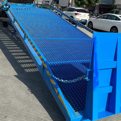 Portable Loading Dock Ramp Adjustable Container Loading Ramp Hydraulic Load Ramp