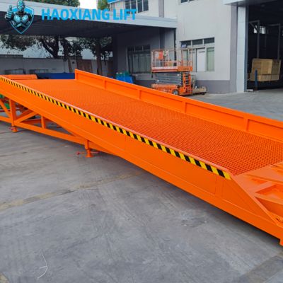 Mobile Dock Ramp for Forklifts - High Load Capacity & Anti-Slip Surface - Ideal for Container Loading/Unloading