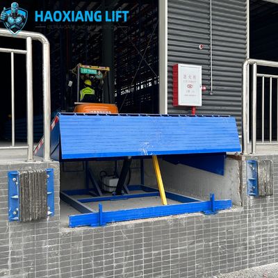 Hydraulic Dock Ramp Blue - Customizable Height 8T-20T - High-Strength No Pit Required for Manufacturing