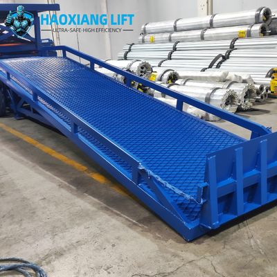 Heavy Duty Steel Yard Ramp Adjustable Height Dock Loading Ramp 10-15 Tons