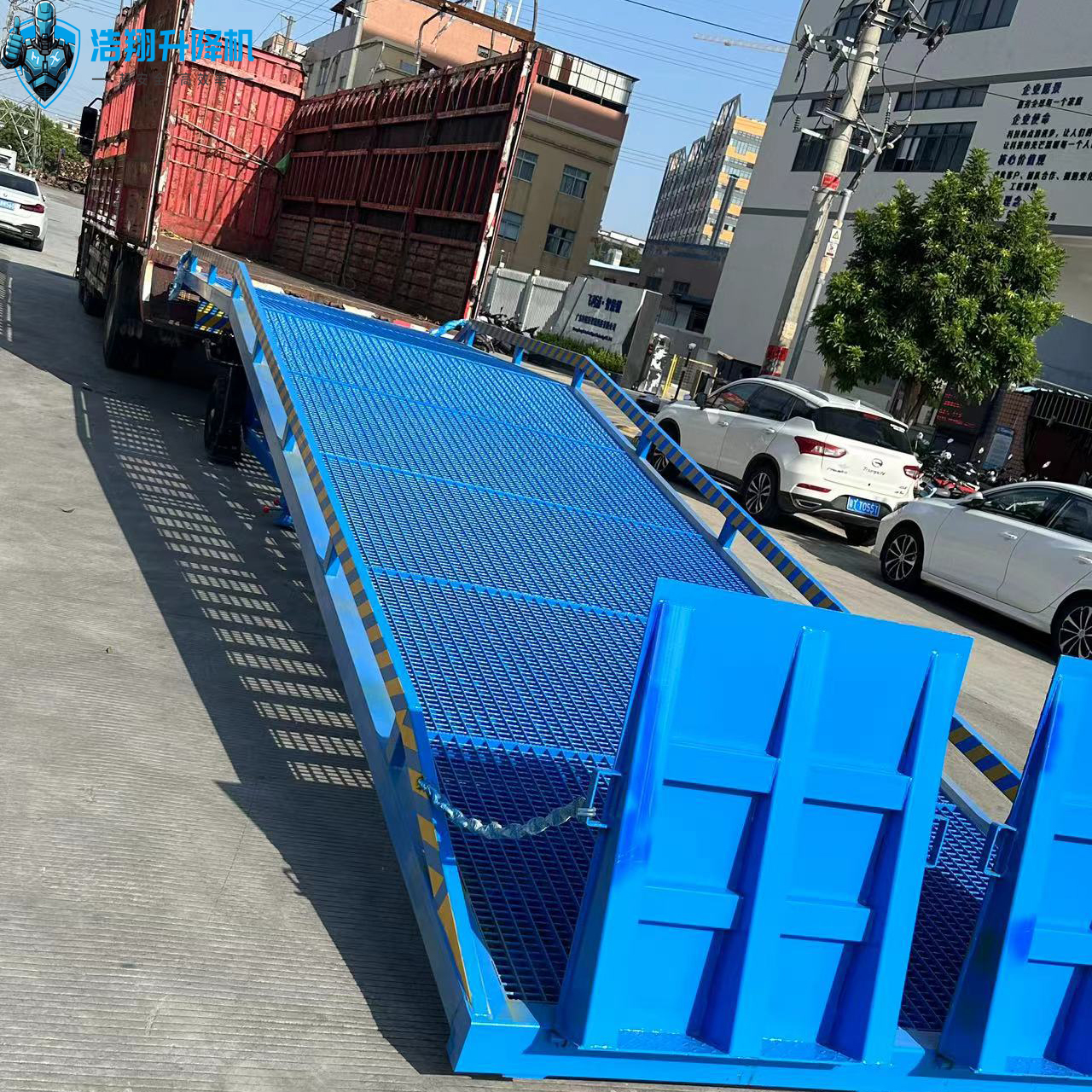 Loading Dock Adjustable Ramp Portable Loading Dock Ramp Adjustable Container Loading Ramp Hydraulic ...