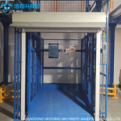 Goede prijs. Handmatig verticaal vrachtvervoer Hydraulische goederen Lift laden en lossen 5 ton online