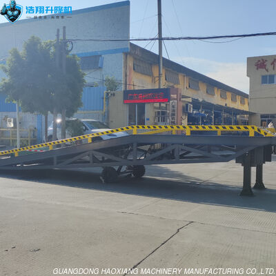 Harga yang bagus Jembatan Penyeberangan Kontainer Bergerak 10t untuk Bongkar Muat, Dock Leveler, dan Ramp Halaman Forklift on line