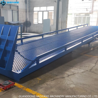 Harga yang bagus ODM/OEM CE/ISO Disesuaikan Khusus Ramp Docking Manual Bergerak Biru yang Disambung on line