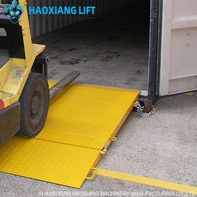 Ein guter Preis. Stahlrampe für Schwerlast-Seecontainer - 10 Tonnen Gabelstaplerrampe Online